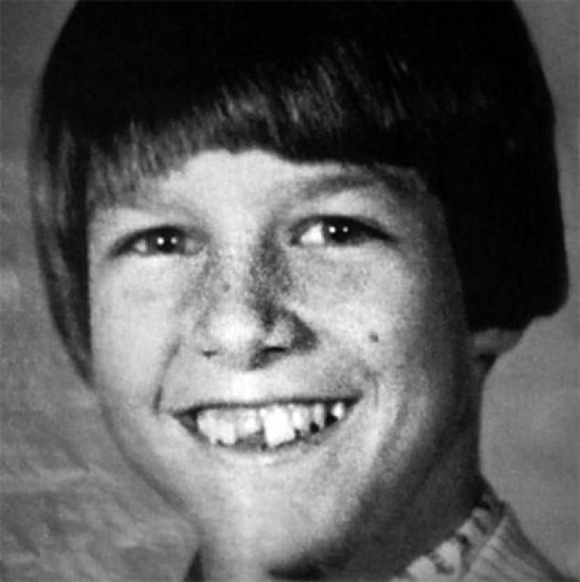 Can You Guess the Celebrity Childhood Photo? Celeb Yearbook 1 Tom Cruise