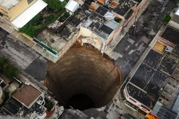 How Well Can You Spot Fake Photos? Sinkhole