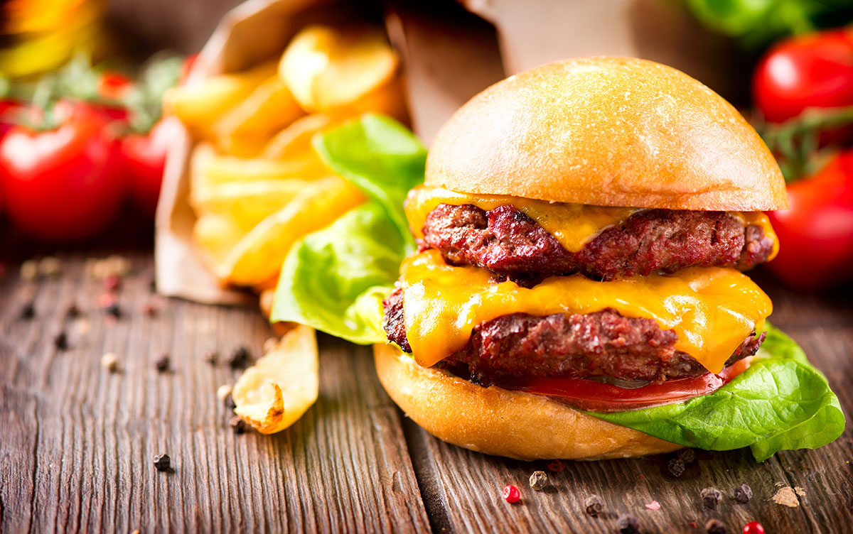 🍴 Can We Guess Your Age Based on Your Food Preferences? Cheeseburger