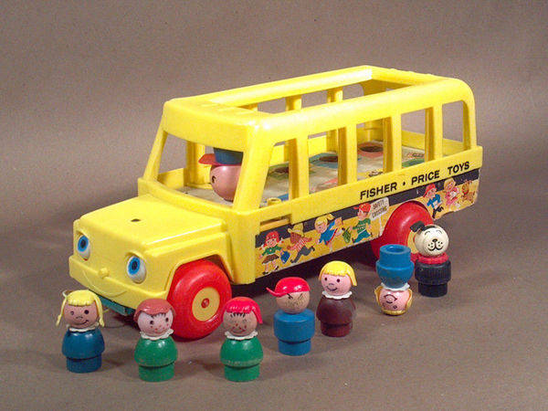 Retro Toys Quiz 🎲: Can You Identify These 1960s Toys? Little People