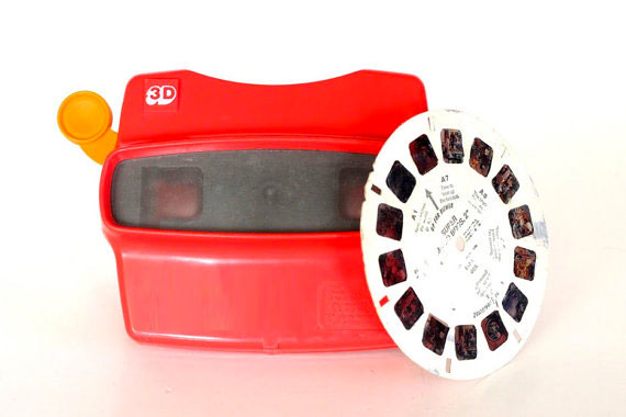 Retro Toys Quiz 🎲: Can You Identify These 1960s Toys? View-Master