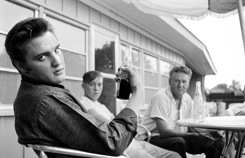 Elvis Presley Knowledge Quiz 🎤: How Well Do You Know Him? Elvis drink