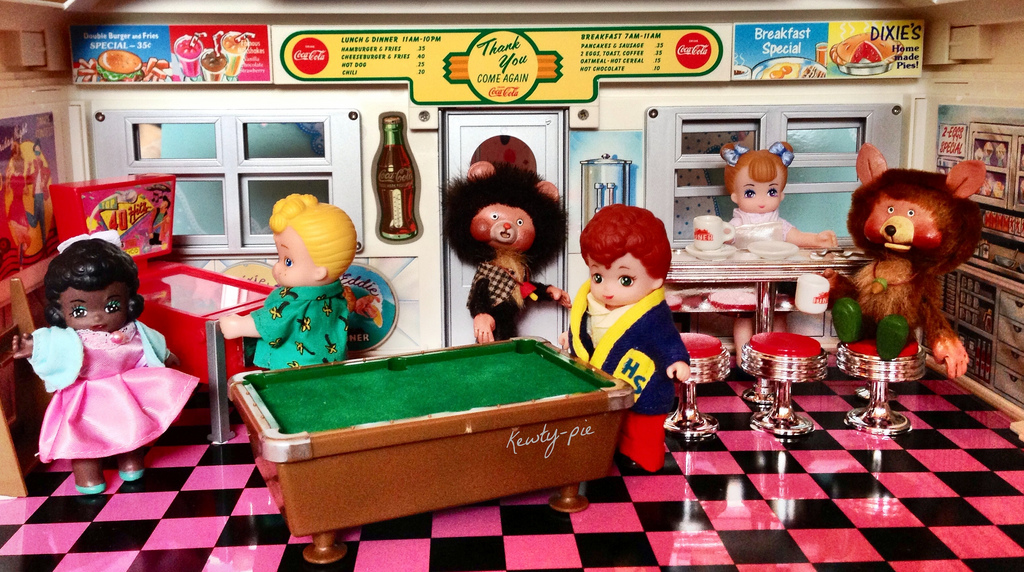 Retro Toys Quiz 🕹️: Can You Identify These 1980s Toys? Dixie's Diner
