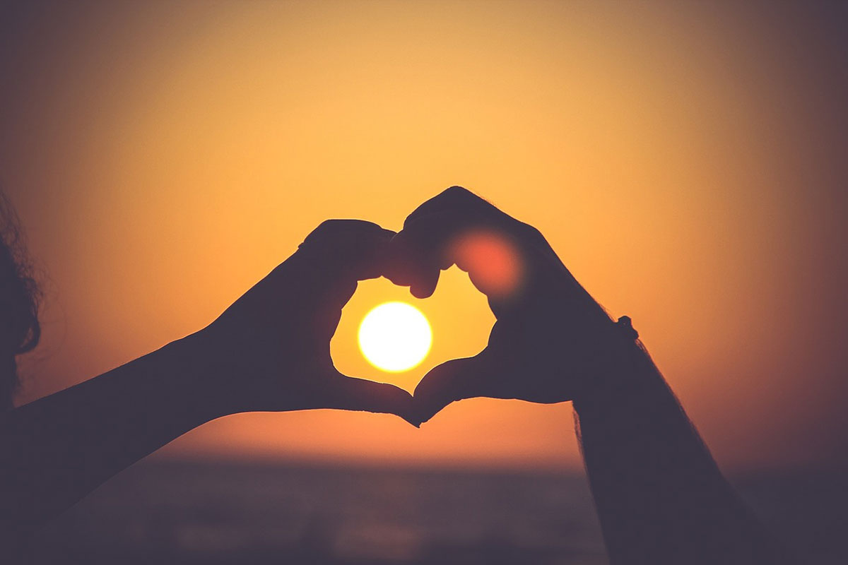 This Quiz Will Reveal Whether or Not You Fall in Love Easily Love heart romance Sunset