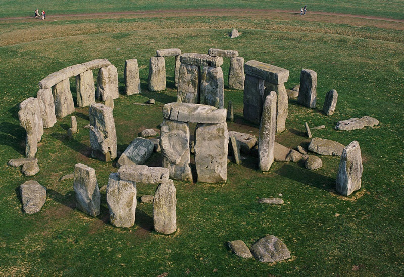 Can You Name These Wonders of the World? Stonehenge