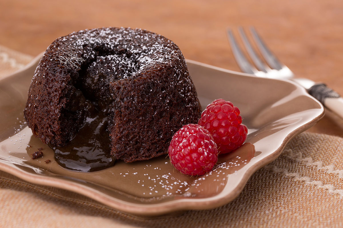 🍰 Only a Dessert Expert Can Name 12/15 of These Cakes Molten Chocolate Cake