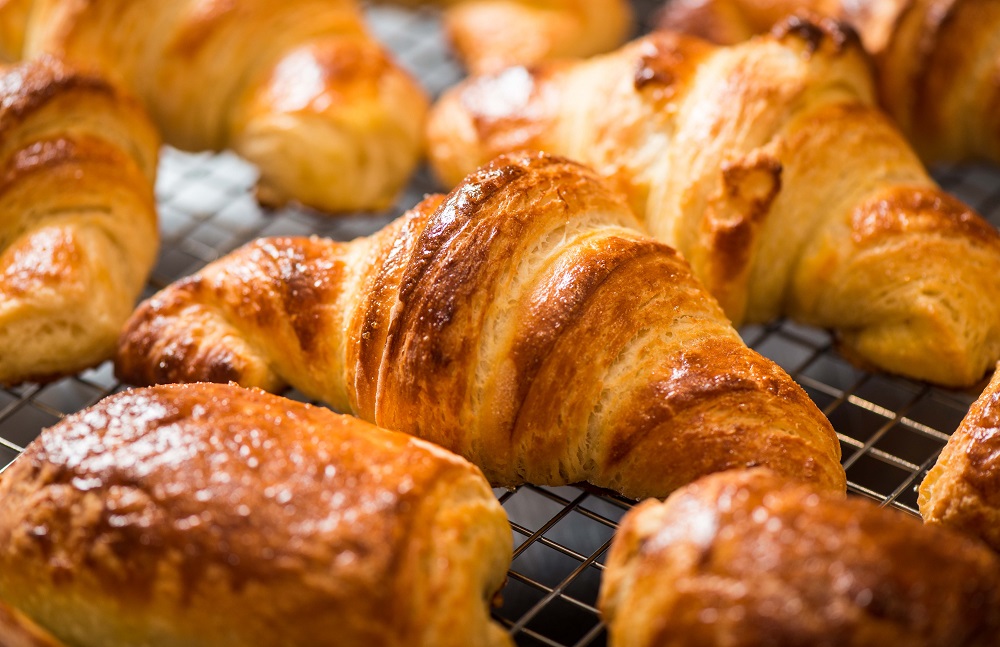 🥖🍞🥐 Can You Name These Pastries? Croissant