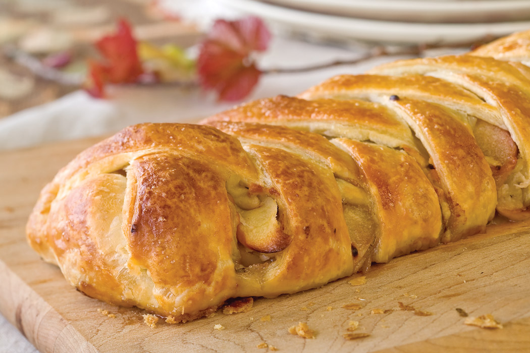 🥖🍞🥐 Can You Name These Pastries? Apple strudel