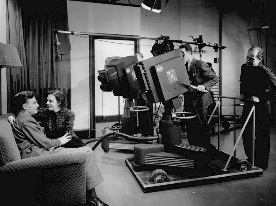 Classic TV Quiz: Can You Pass A 1950s TV Trivia Quiz? 04