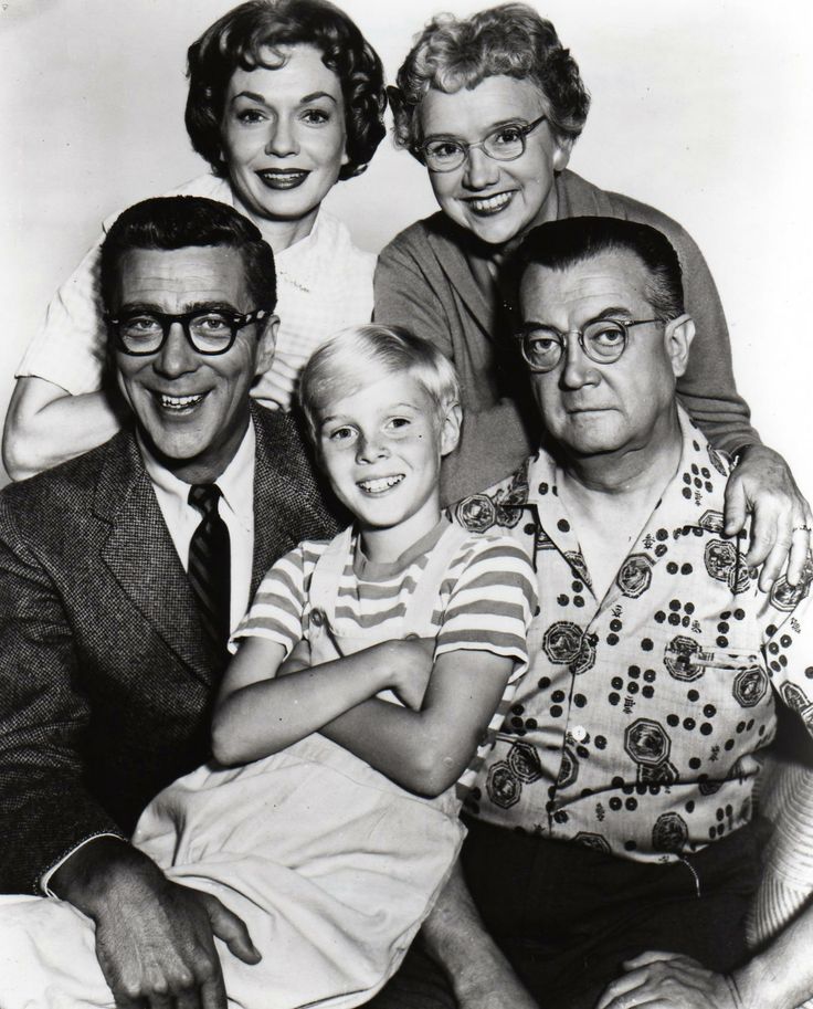 Can You Name These 1950s TV Families? 07