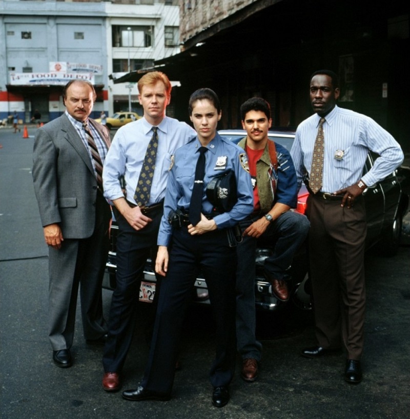 TV Show Trivia Quiz 📺: Can You Fill In The Missing Colors? 🎨 07 NYPD Blue