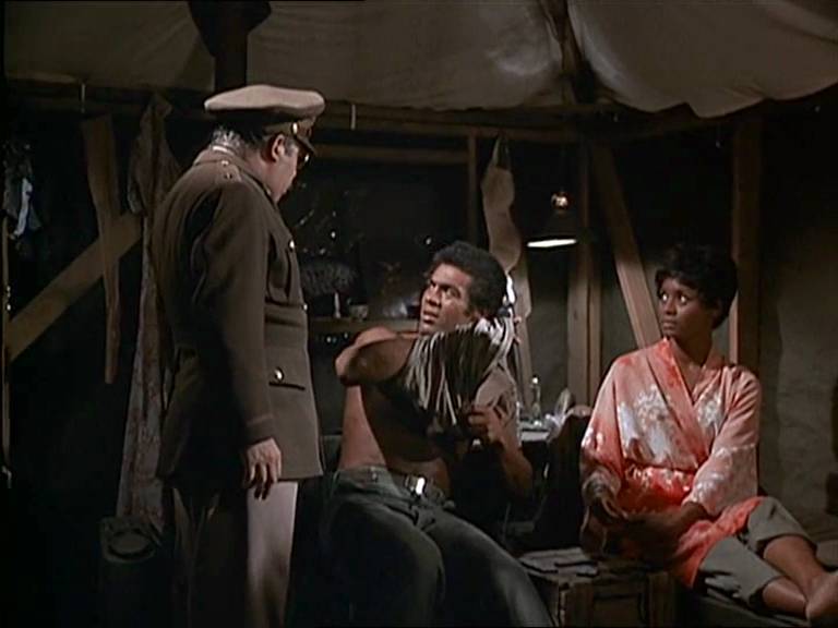 How Well Do You Know the First Episode of “M*A*S*H”? 04