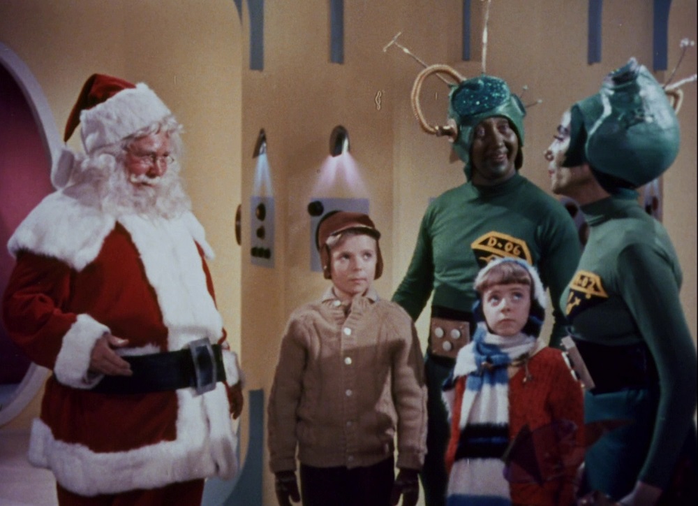 Are These Christmas Photos from the 1960s or 1970s? 04 santa claus conquers the martians 1964