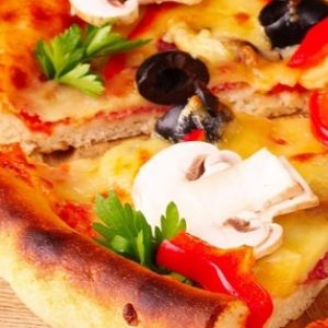 Are You Sharp Enough to Spot the Pineapple on the Pizza? 🍕 
