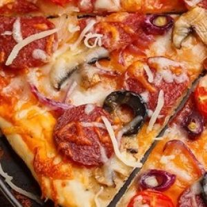 Are You Sharp Enough to Spot the Pineapple on the Pizza? 🍕 