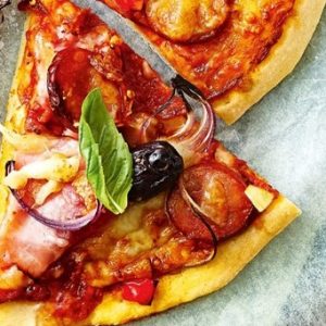 Are You Sharp Enough to Spot the Pineapple on the Pizza? 🍕 