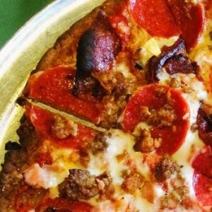 Are You Sharp Enough to Spot the Pineapple on the Pizza? 🍕 
