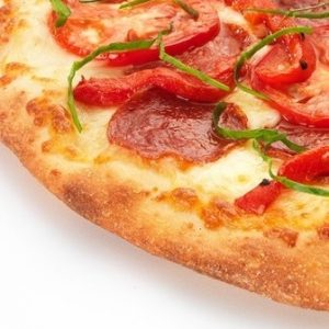 Are You Sharp Enough to Spot the Pineapple on the Pizza? 🍕 