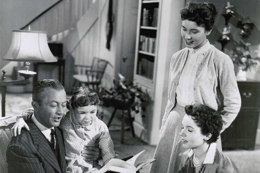 ✏ Only a True 1950s TV Fan Can Get 12/15 in This Quiz 03 Father knows best