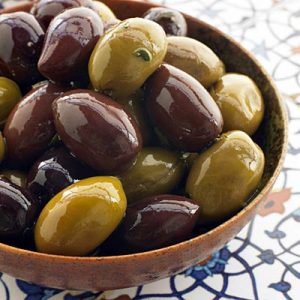 🥗 Build a Salad and We’ll Guess Your Exact Age Olives