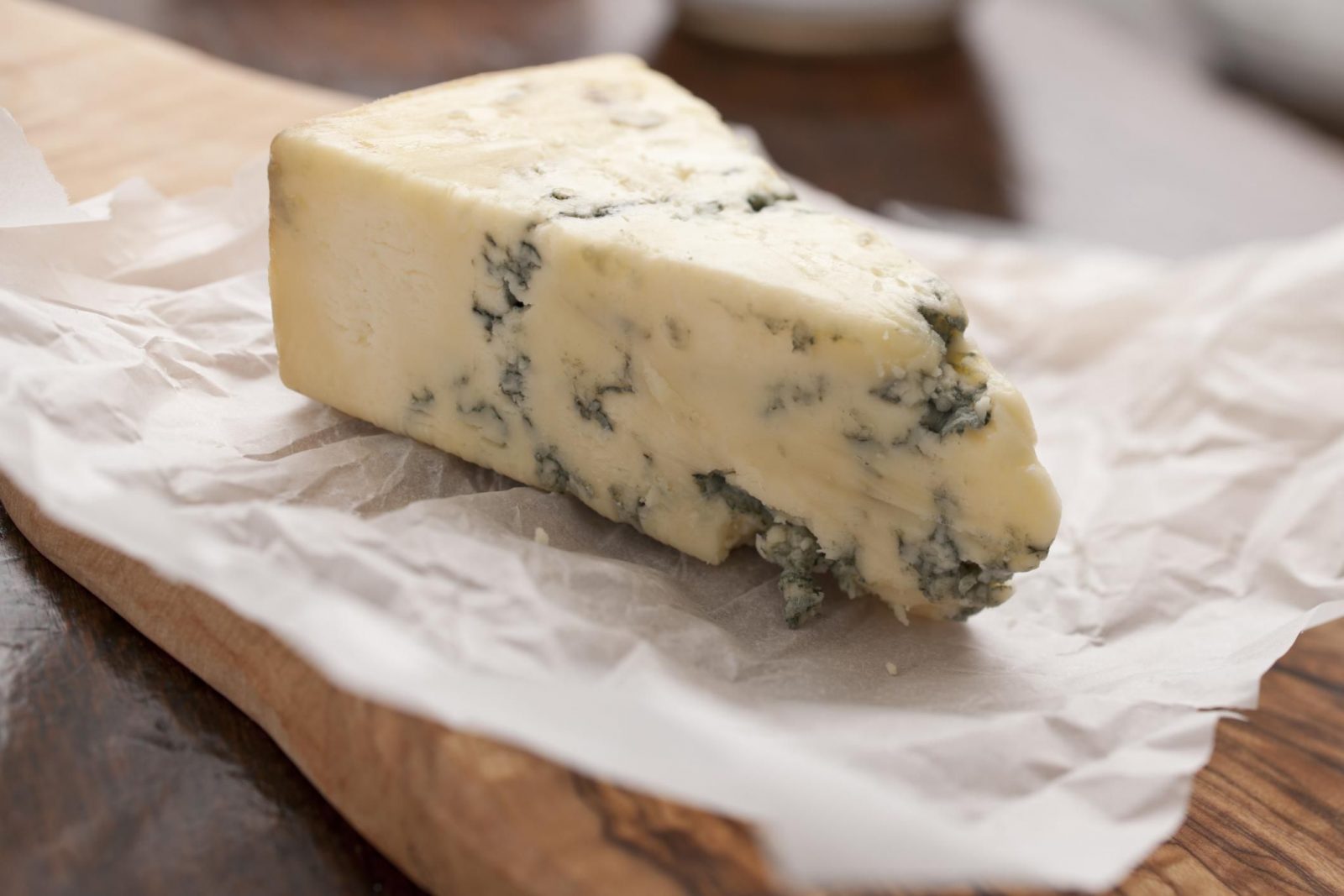 🧀 Rate These Unpopular Foods and We’ll Reveal Your Most Polarizing Quality 1 blue cheese