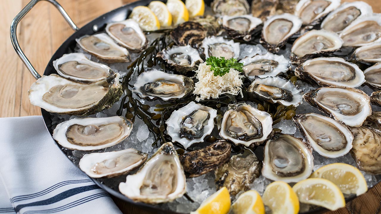 🧀 Rate These Unpopular Foods and We’ll Reveal Your Most Polarizing Quality 8 Oysters