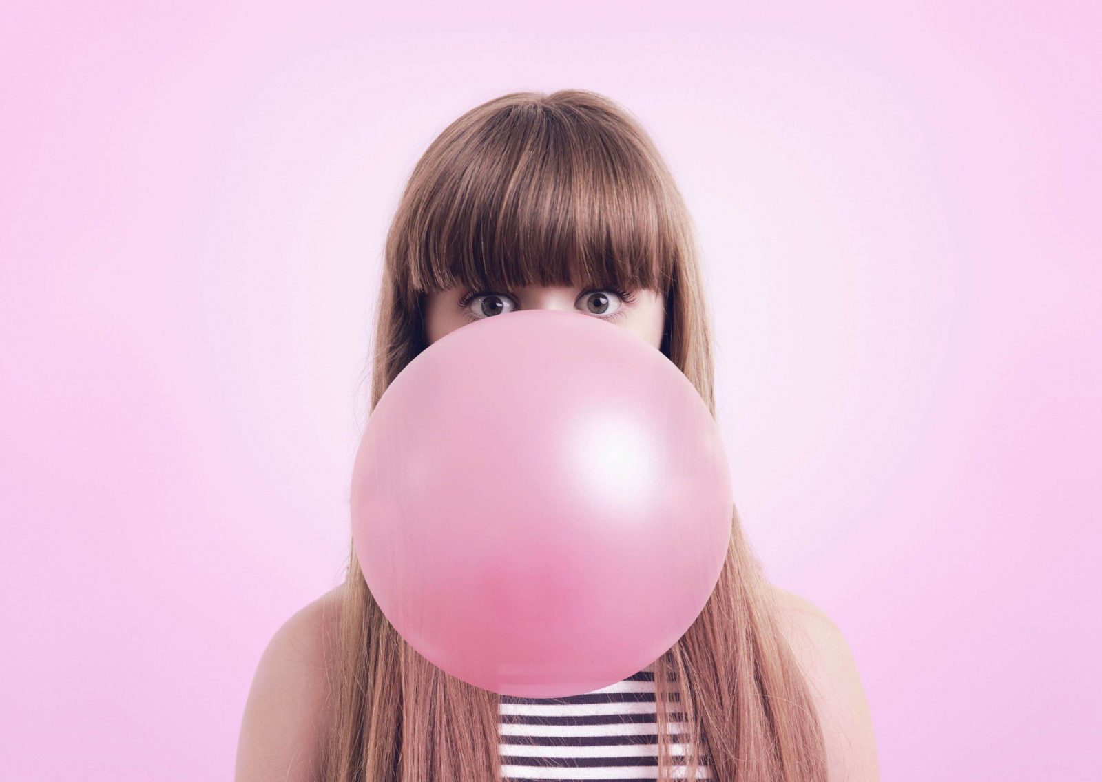 🍬 Tell Us Your Favorite Candies and We’ll Know If You’re an Introvert or Extrovert chewing gum