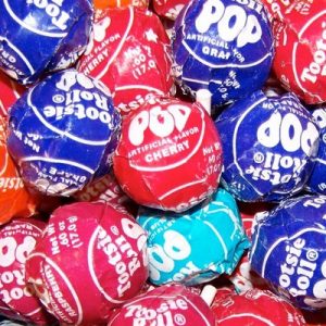 🍬 Tell Us Your Favorite Candies and We’ll Know If You’re an Introvert or Extrovert Tootsie Pops