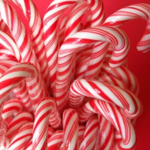🍬 Tell Us Your Favorite Candies and We’ll Know If You’re an Introvert or Extrovert Candy Canes