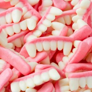 🍬 Tell Us Your Favorite Candies and We’ll Know If You’re an Introvert or Extrovert Gummy Teeth