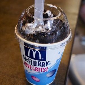 🍔 Order Some McDonald’s and We’ll Tell You What Age You Will Live to 🍟 McFlurry with OREO Cookies