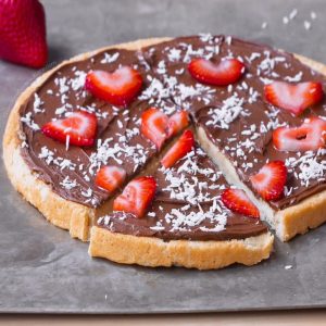 🍕 Can We Guess Your Taste in Men by Your Taste in Pizza? Chocolate & Strawberry Pizza