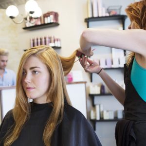 Only People Who Consider Themselves Overachievers Can Get 12/15 on This General Knowledge Quiz Hair stylist