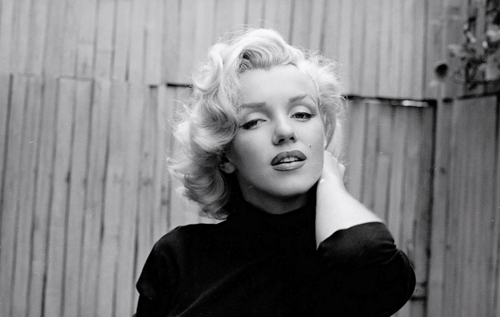Can You Live a Day in the Life of Marilyn Monroe? 534