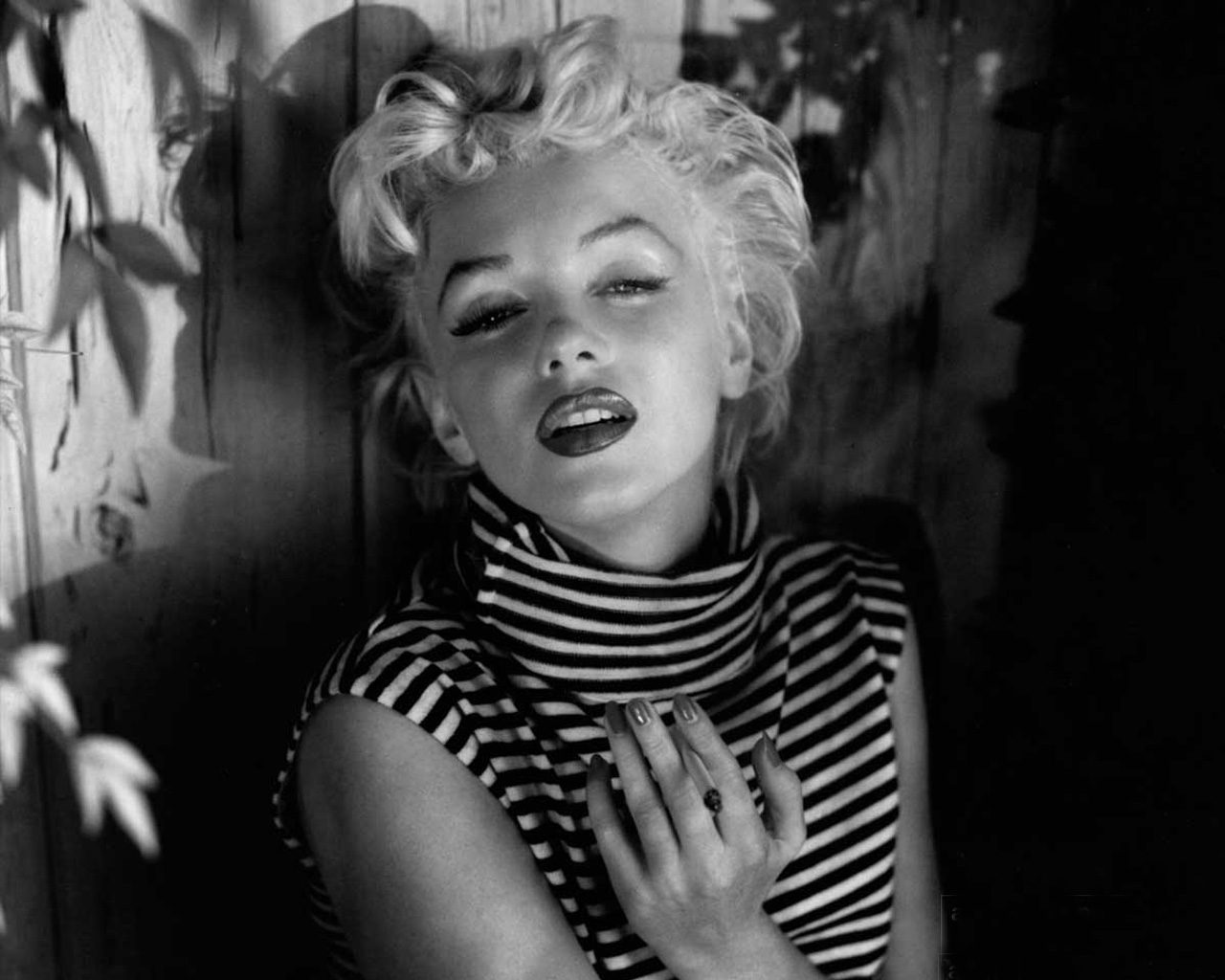 Can You Live a Day in the Life of Marilyn Monroe? 1135