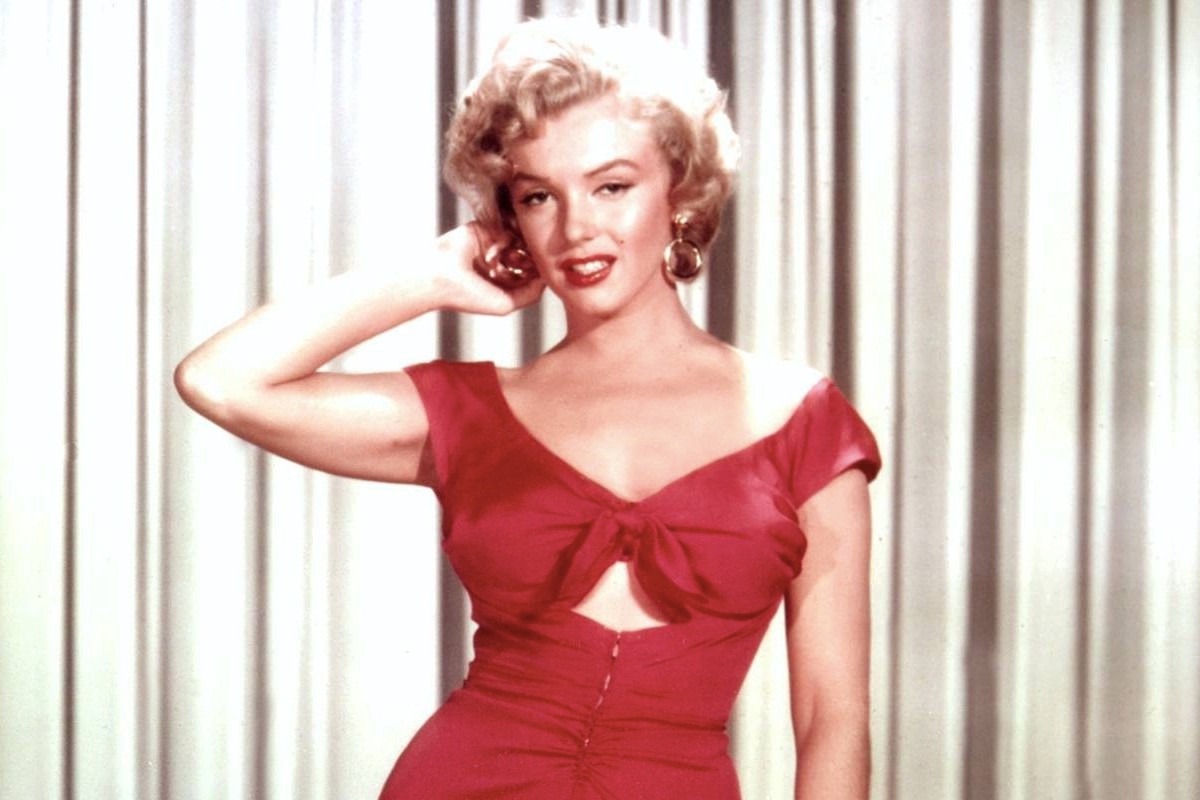 Can You Live a Day in the Life of Marilyn Monroe? 14