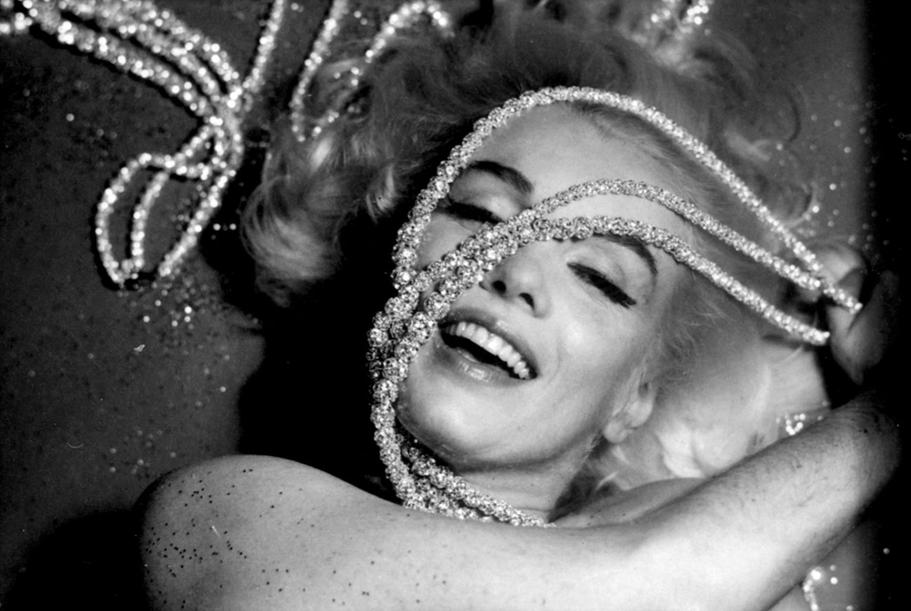 Can You Live a Day in the Life of Marilyn Monroe? 1331