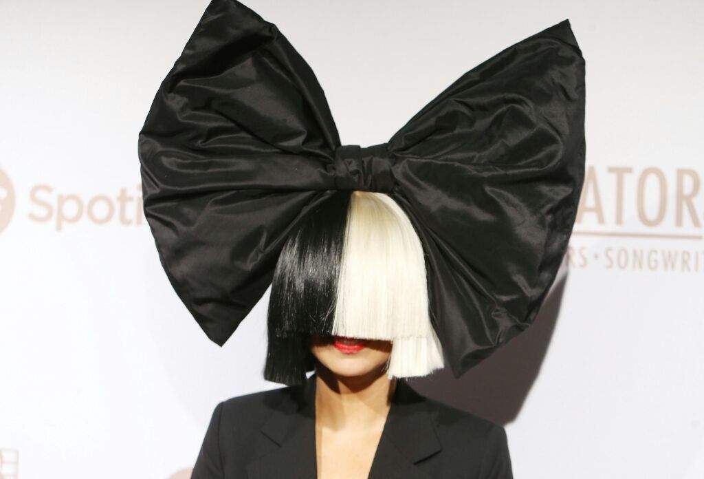 Are These Celebs American, Australian, British or Canadian? sia
