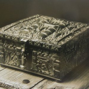 St. Patrick's Day Trivia Quiz Treasure chest