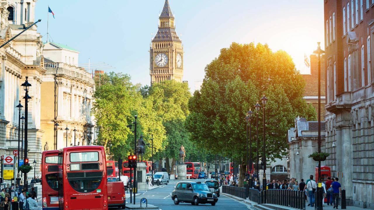 You got: London! Take a Trip Around the US and We’ll Guess Where You Are from