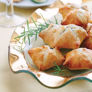 🎂 Eat Your Way Through a Birthday Party and We’ll Tell You What Age You Will Live to Crab Puffs