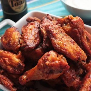 🎂 Eat Your Way Through a Birthday Party and We’ll Tell You What Age You Will Live to Buffalo Wings