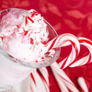 🍨 Customize Your Frozen Yogurt and We’ll Reveal the Age You Will Live to Candy Cane