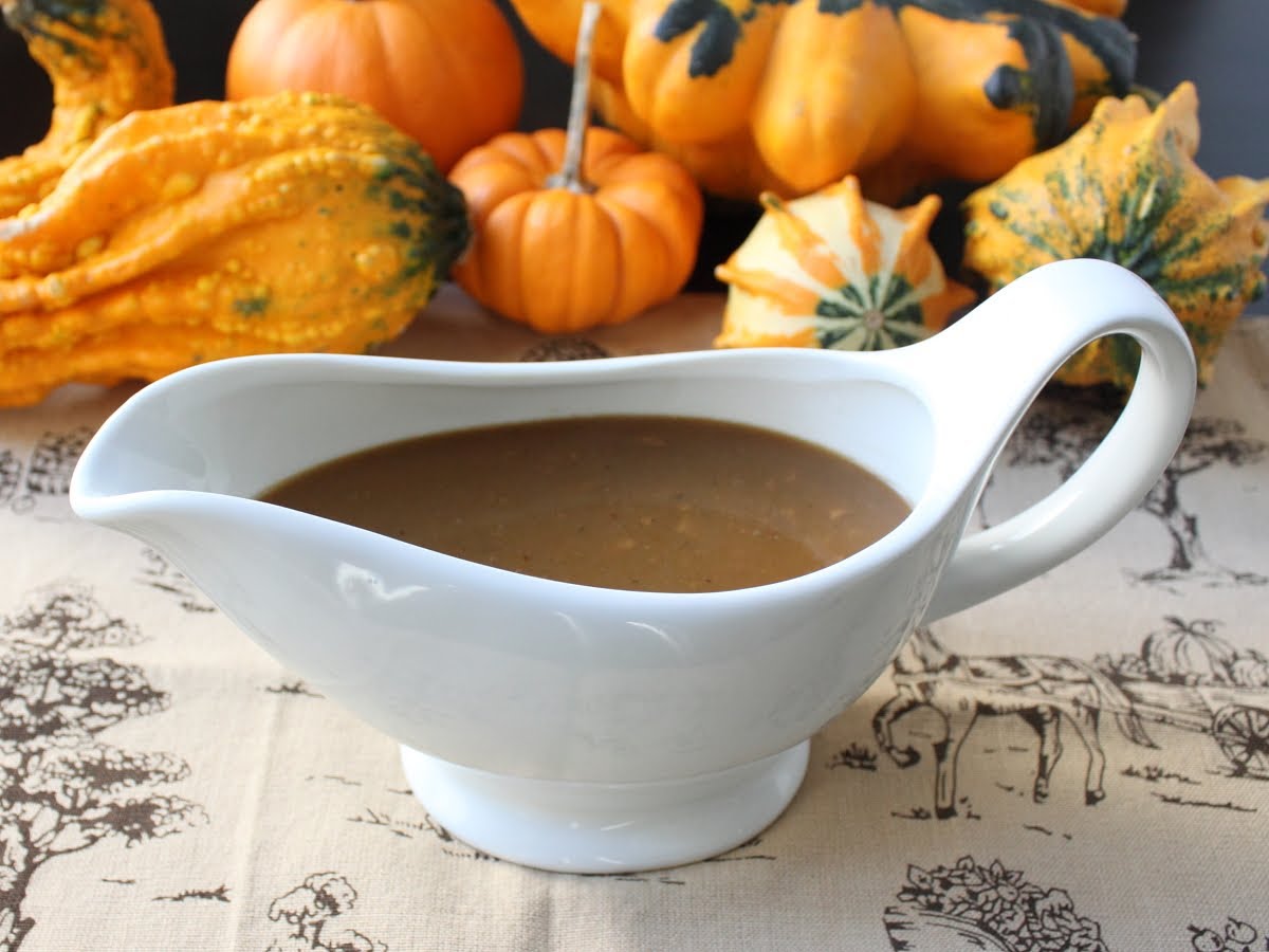 Tell Us How Much You Love These Thanksgiving Food and We’ll Guess Your Age Gravy