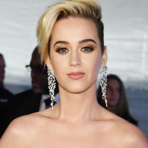 🔥 Match These Celebs on Tinder and We’ll Reveal the Type of Partner You Need ❤️ Katy Perry