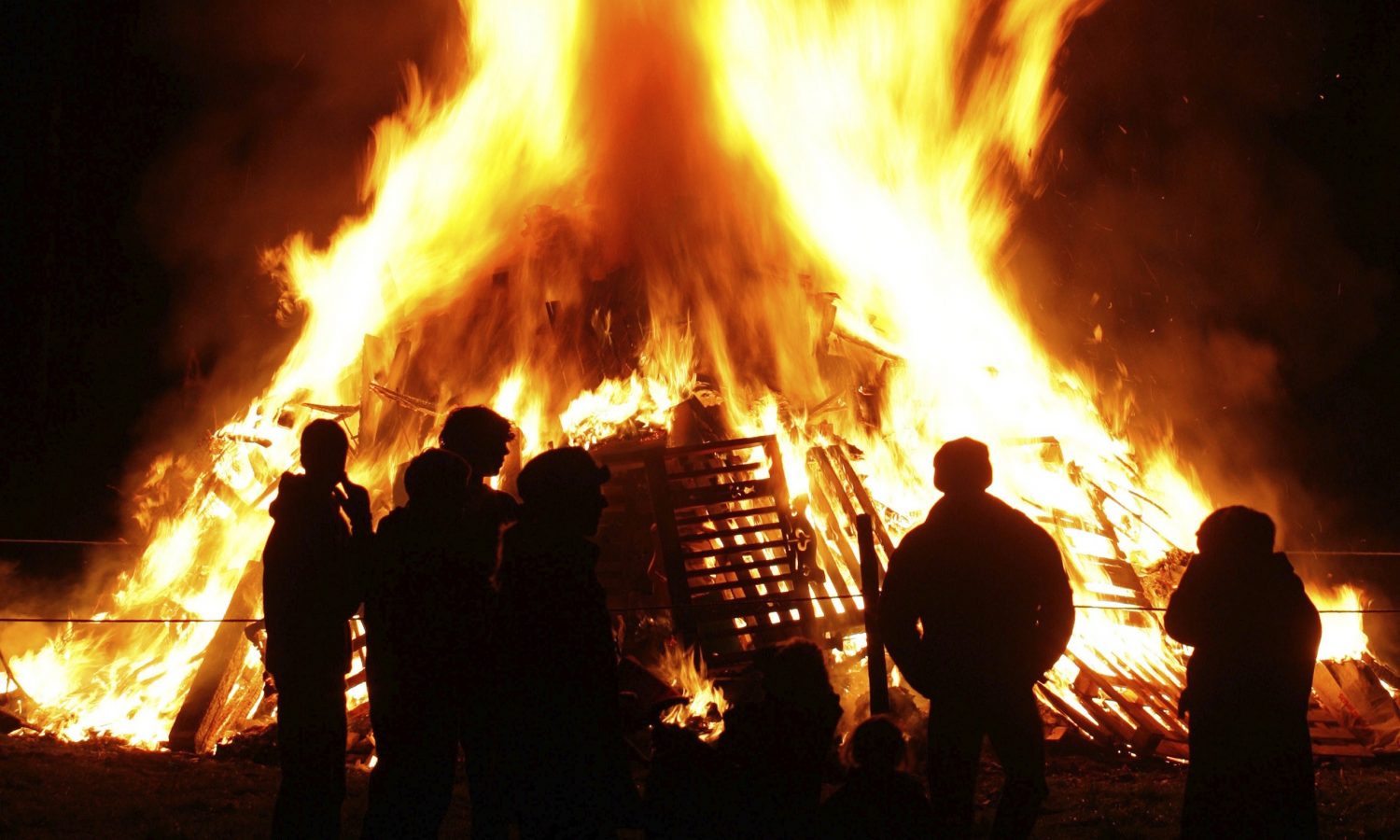 Can You Pass the British Citizenship Test? Bonfire night fire