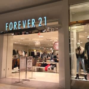 🛍 Go Shopping at the Mall and We’ll Guess the Year You Were Born Forever 21