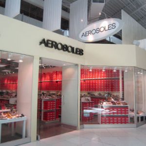 🛍 Go Shopping at the Mall and We’ll Guess the Year You Were Born Aerosoles