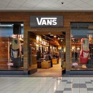 🛍 Go Shopping at the Mall and We’ll Guess the Year You Were Born Vans
