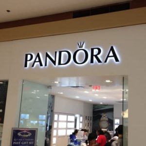 🛍 Go Shopping at the Mall and We’ll Guess the Year You Were Born Pandora
